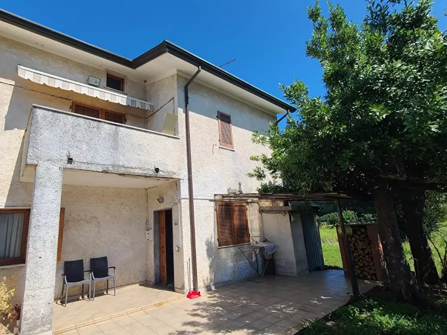 Immagine 2 di Casa bifamiliare in vendita  a Pietrasanta