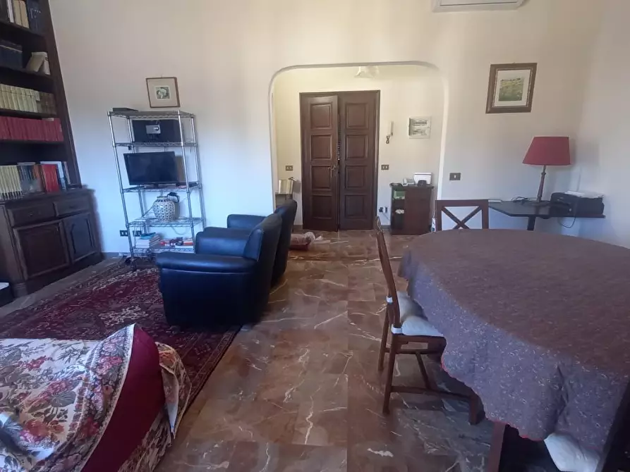 Immagine 13 di Appartamento in vendita  a Camaiore