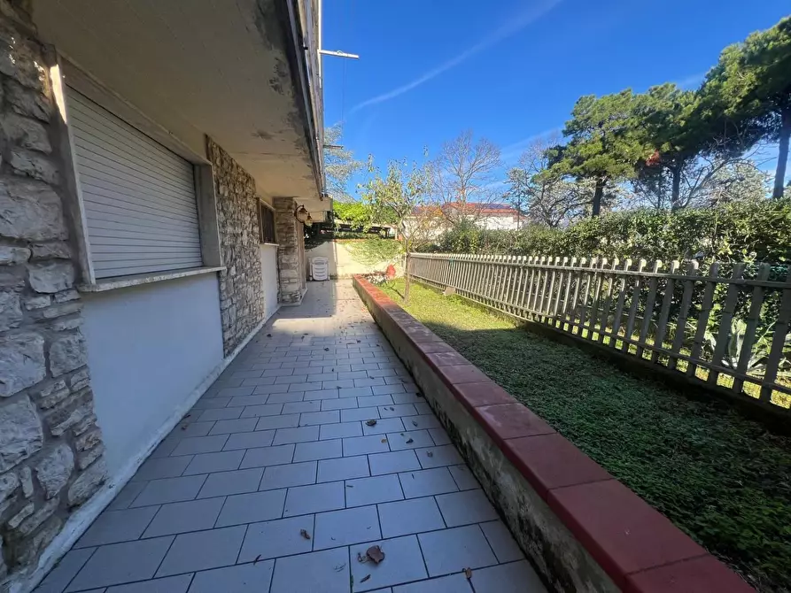 Immagine 37 di Appartamento in vendita  a Camaiore