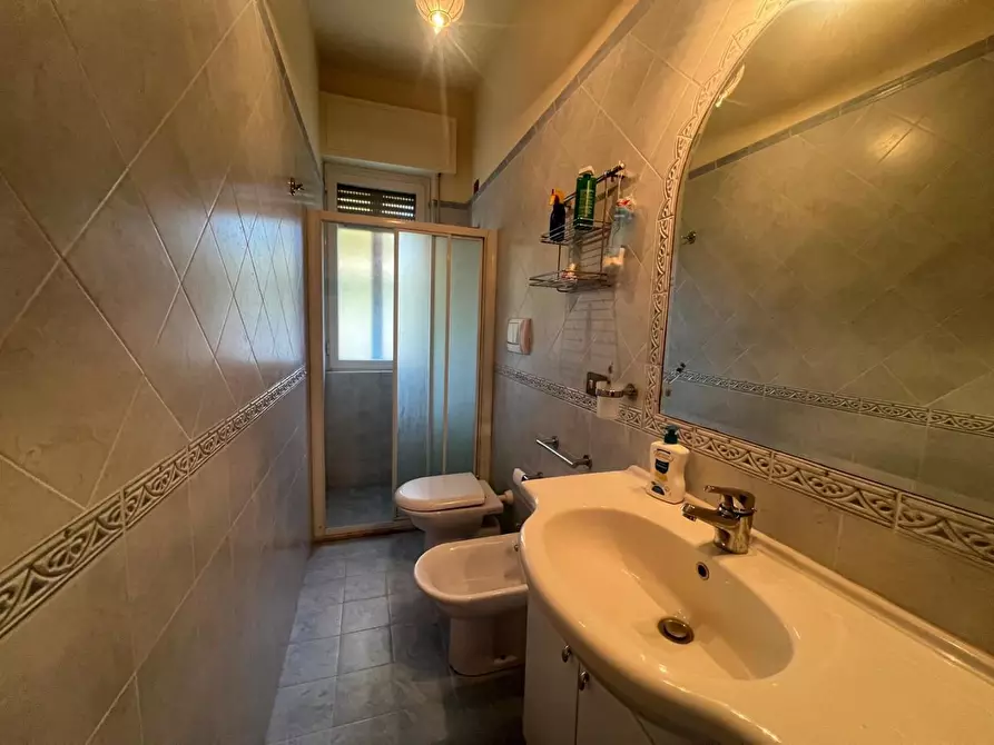 Immagine 22 di Appartamento in vendita  a Camaiore