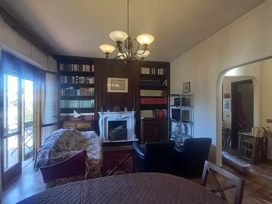 Immagine 7 di Appartamento in vendita  a Camaiore