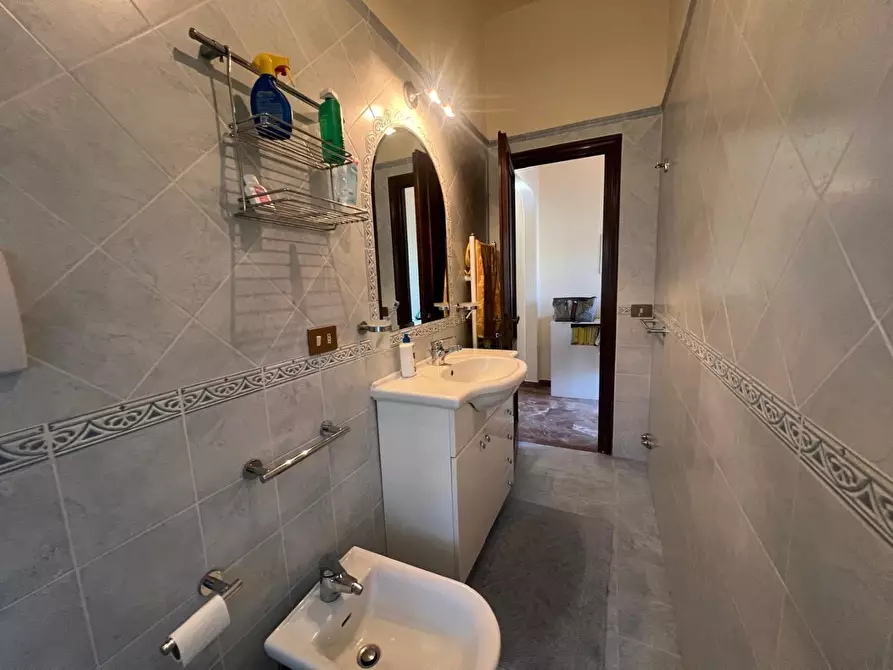 Immagine 23 di Appartamento in vendita  a Camaiore