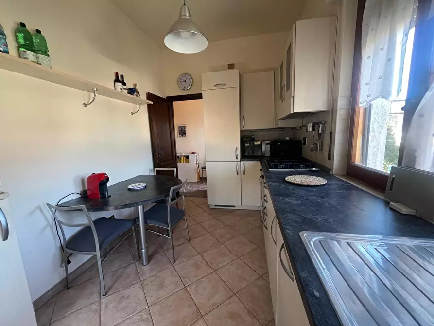 Immagine 16 di Appartamento in vendita  a Camaiore