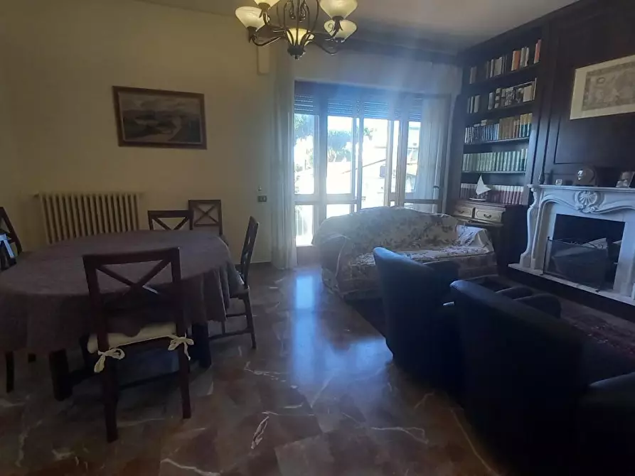 Immagine 6 di Appartamento in vendita  a Camaiore