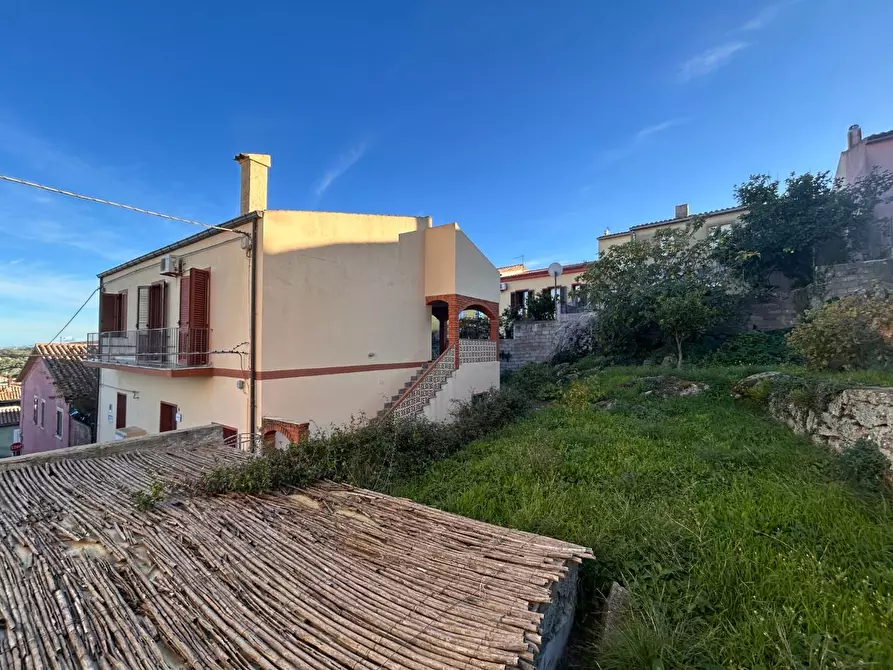 Immagine 70 di Terratetto in vendita  a Luogosanto