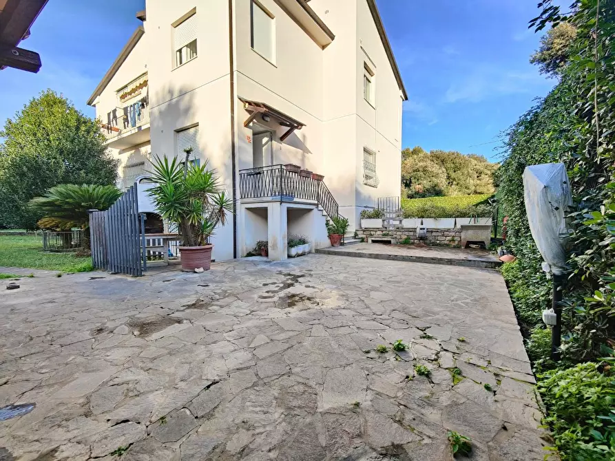 Immagine 32 di Appartamento in vendita  a Pisa