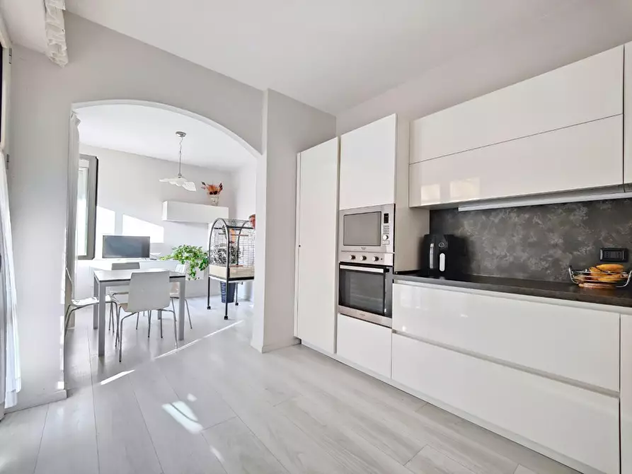 Immagine 8 di Appartamento in vendita  a Pisa