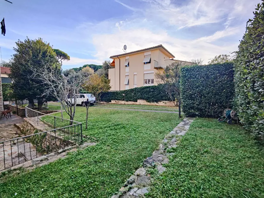 Immagine 34 di Appartamento in vendita  a Pisa