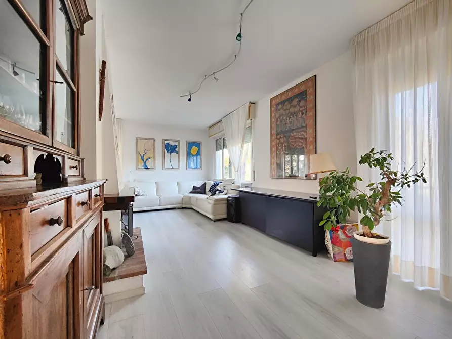 Immagine 7 di Appartamento in vendita  a Pisa