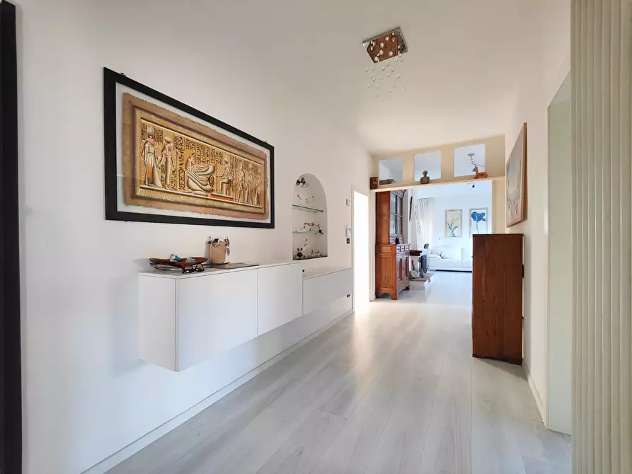 Immagine 15 di Appartamento in vendita  a Pisa