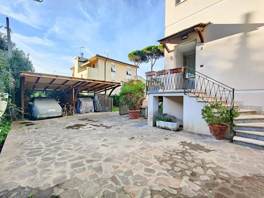 Immagine 37 di Appartamento in vendita  a Pisa