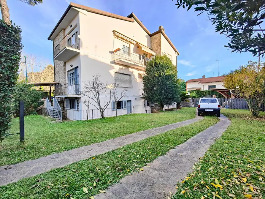 Immagine 31 di Appartamento in vendita  a Pisa