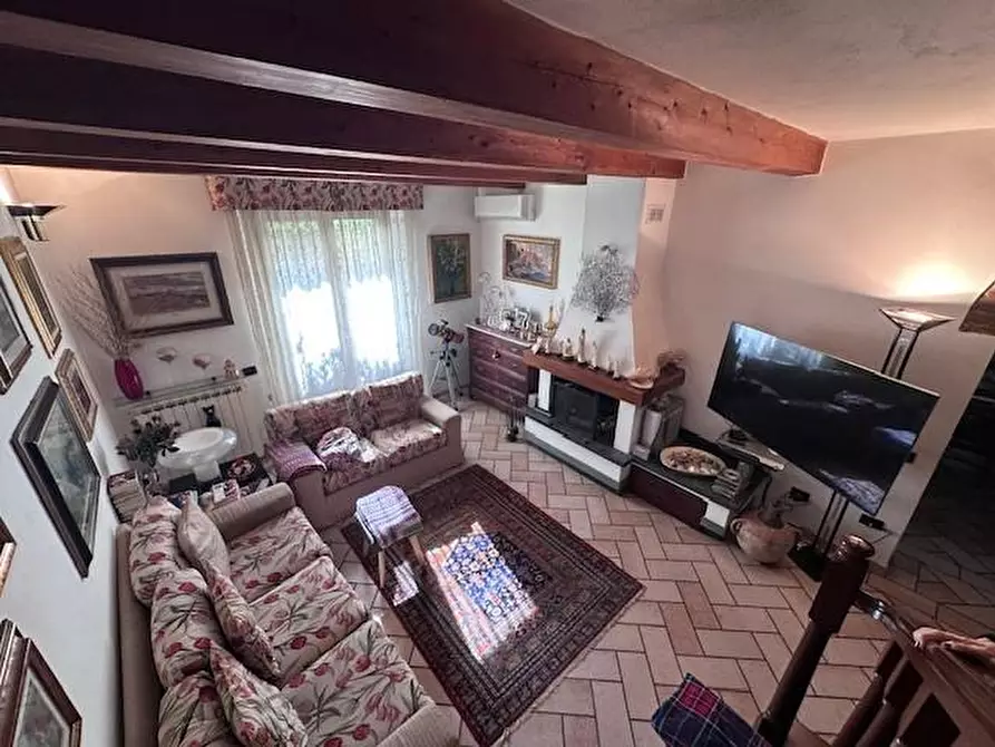 Immagine 13 di Casa bifamiliare in vendita  a Cascina