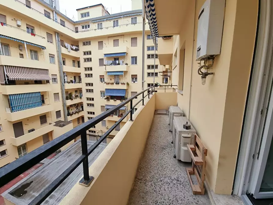 Immagine 21 di Appartamento in vendita  a Livorno