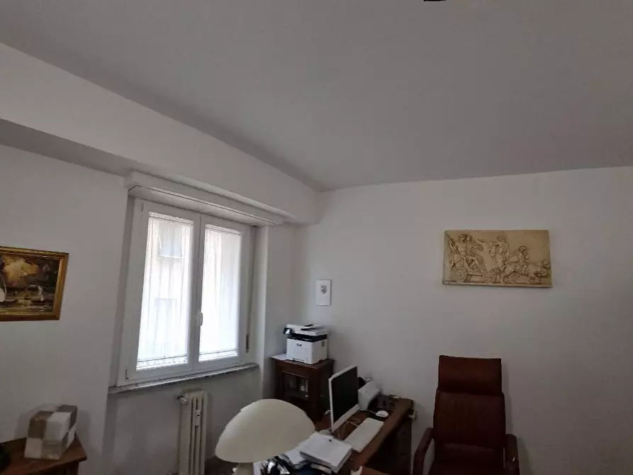 Immagine 28 di Appartamento in vendita  a Livorno