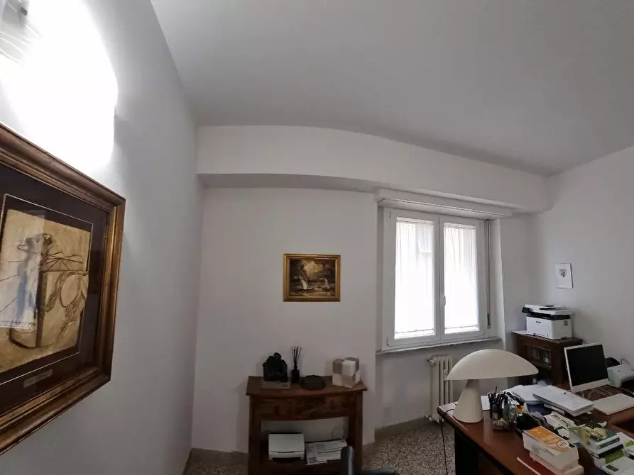 Immagine 27 di Appartamento in vendita  a Livorno