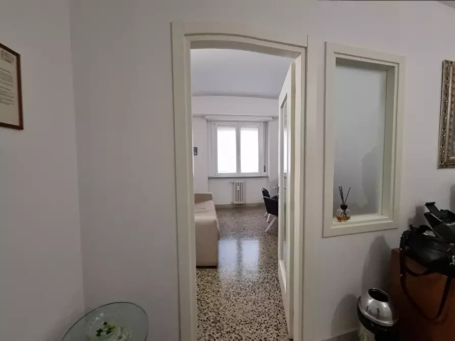 Immagine 1 di Appartamento in vendita  a Livorno