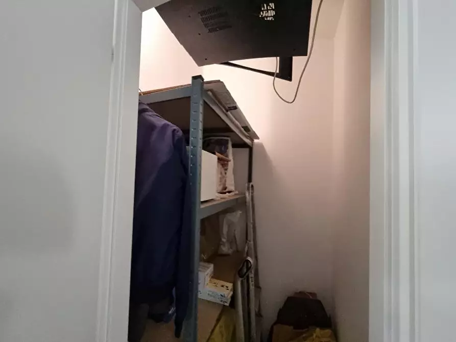 Immagine 39 di Appartamento in vendita  a Livorno