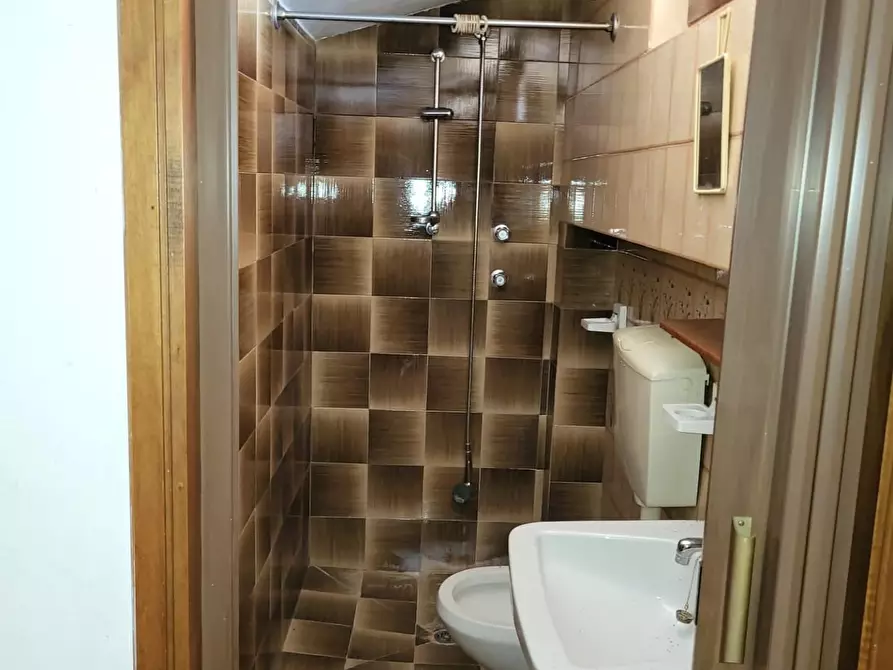 Immagine 8 di Casa semindipendente in vendita  a Carrara