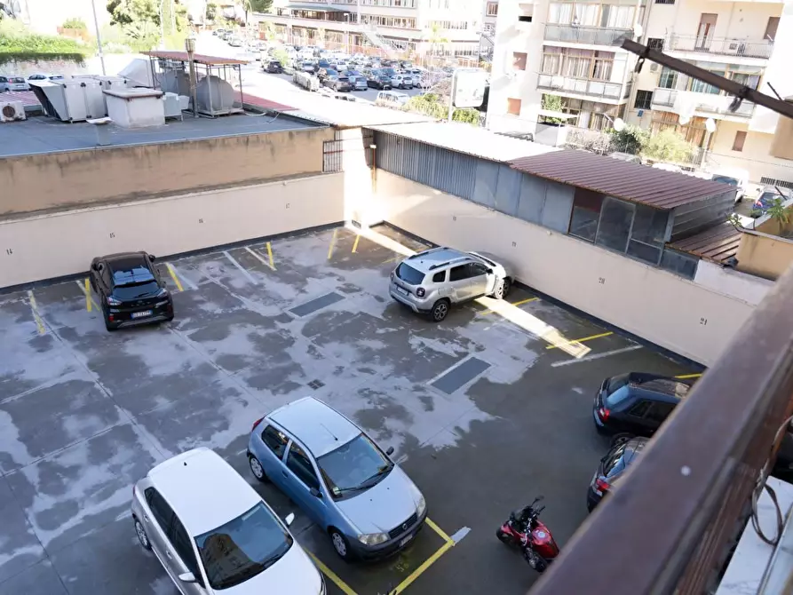 Immagine 32 di Appartamento in vendita  a Palermo