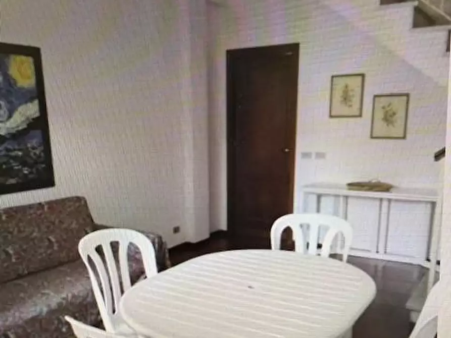 Immagine 5 di Villetta a schiera in vendita  a Massa