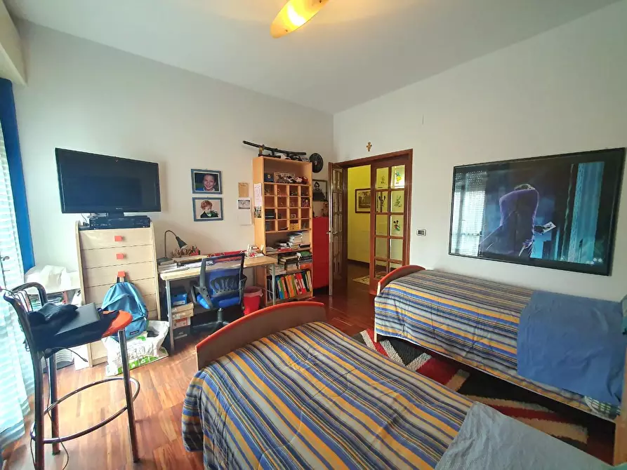 Immagine 28 di Casa bifamiliare in vendita  a Lucca