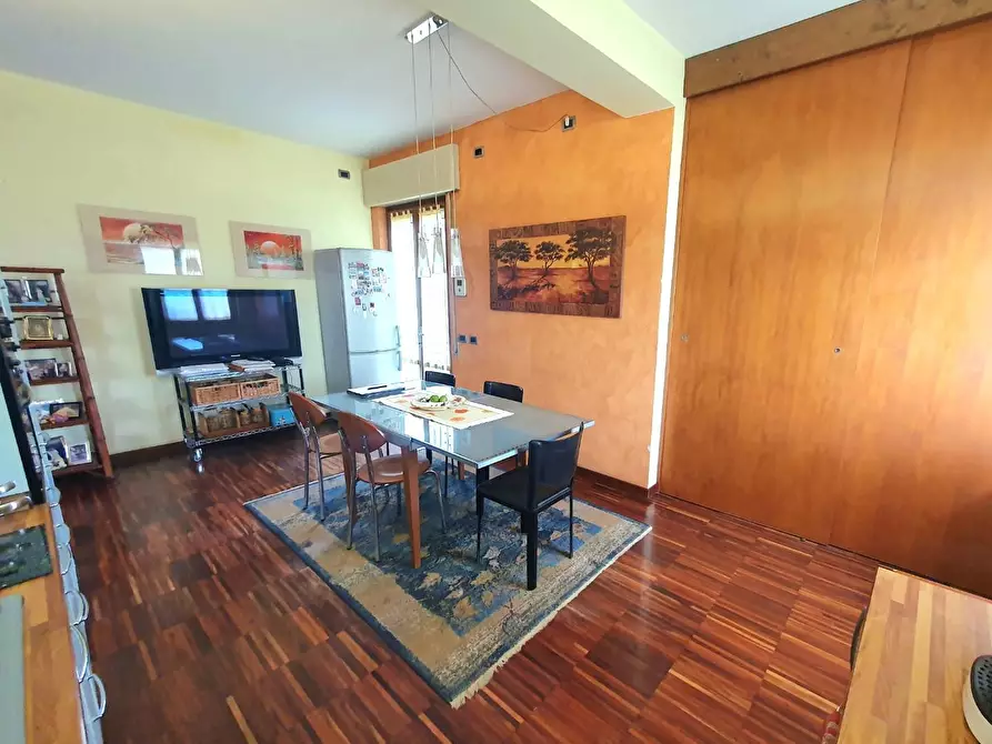 Immagine 16 di Casa bifamiliare in vendita  a Lucca