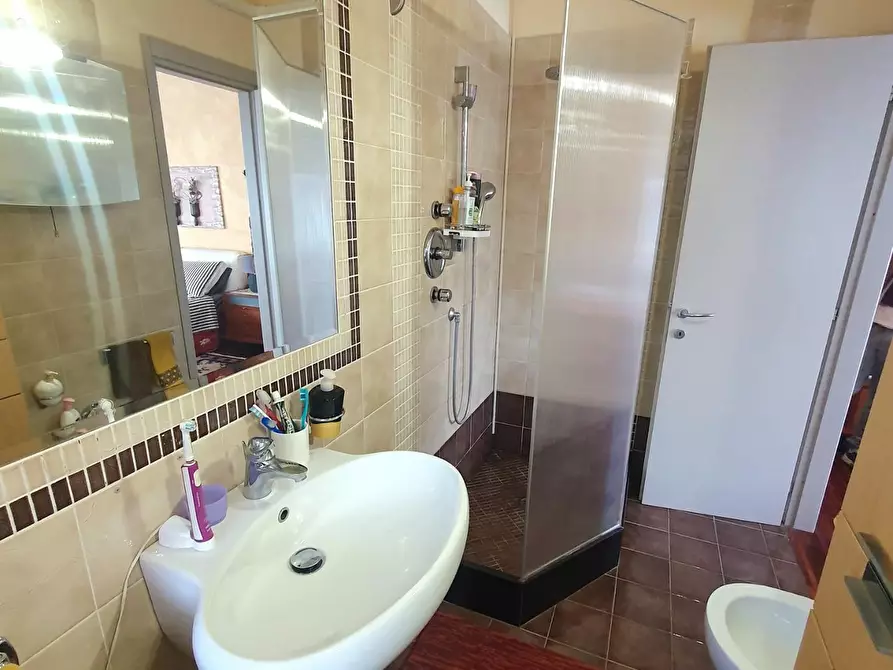 Immagine 34 di Casa bifamiliare in vendita  a Lucca