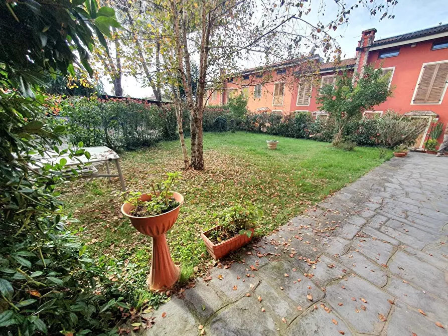 Immagine 36 di Casa bifamiliare in vendita  a Lucca