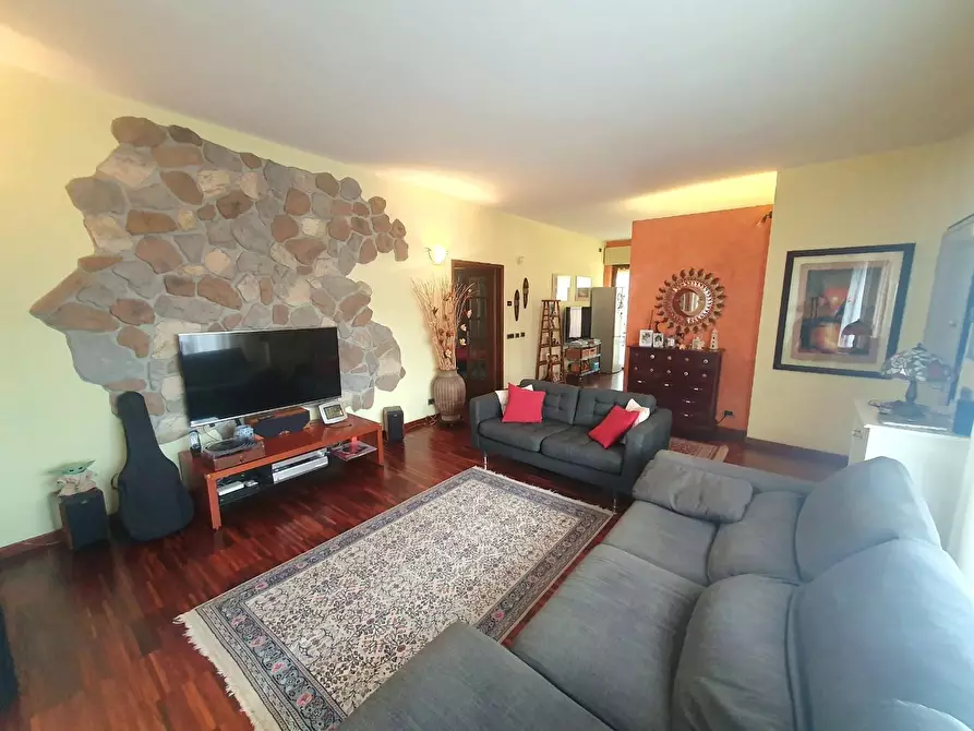 Immagine 6 di Casa bifamiliare in vendita  a Lucca