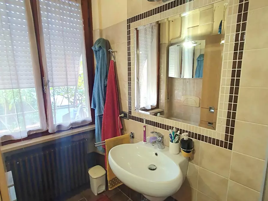 Immagine 33 di Casa bifamiliare in vendita  a Lucca