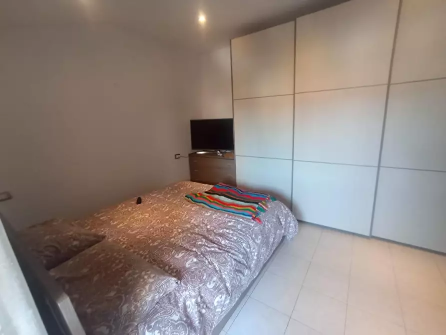 Immagine 11 di Villetta a schiera in vendita  a Collesalvetti