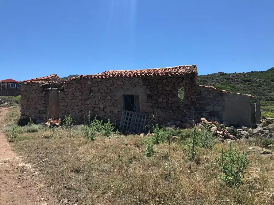 Immagine 9 di Casa colonica in vendita  a Trinità D'agultu E Vignola