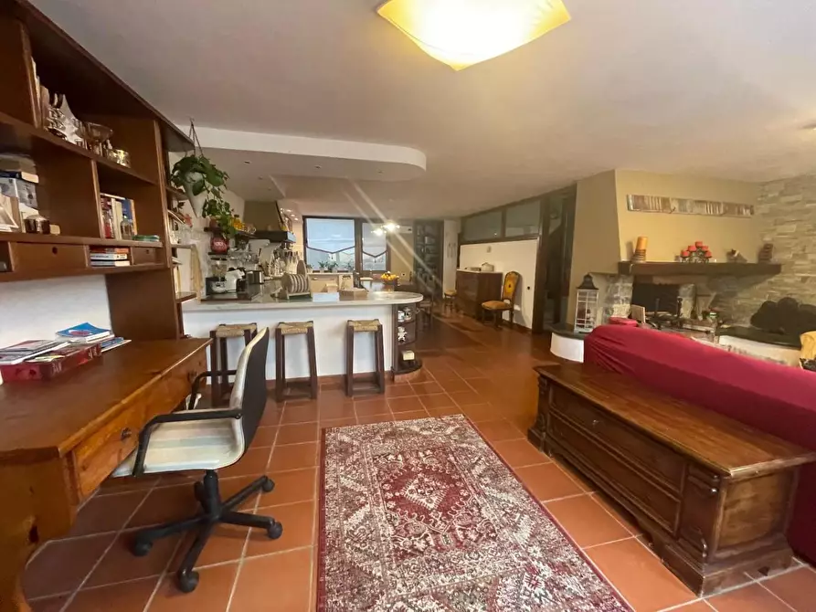 Immagine 15 di Villa in vendita  a Ortonovo