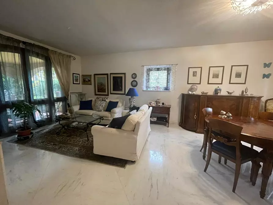 Immagine 45 di Villa in vendita  a Ortonovo