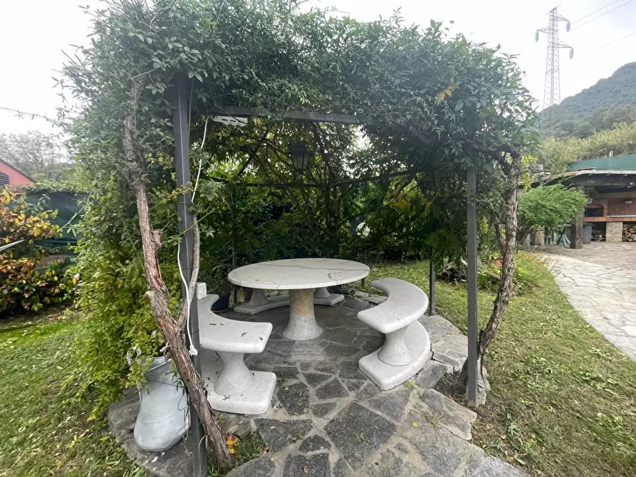 Immagine 24 di Villa in vendita  a Ortonovo