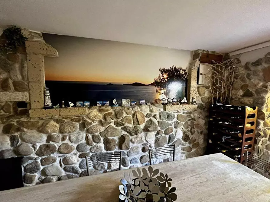 Immagine 32 di Villa in vendita  a Ameglia