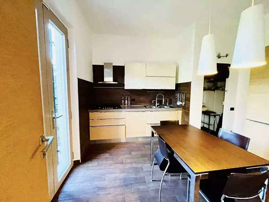 Immagine 14 di Villa in vendita  a Ameglia