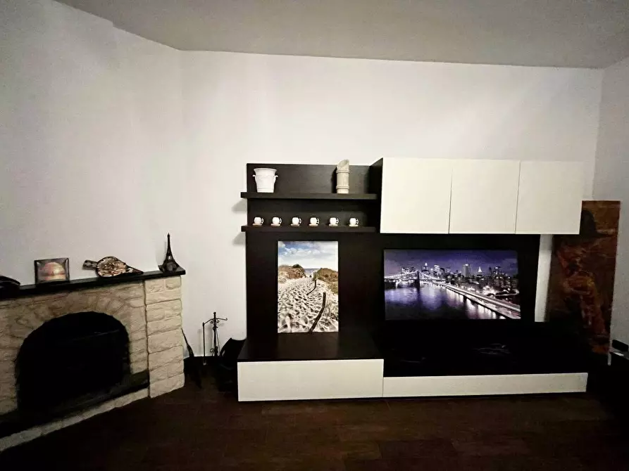 Immagine 19 di Villa in vendita  a Ameglia