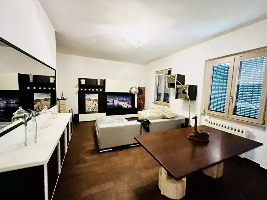 Immagine 18 di Villa in vendita  a Ameglia