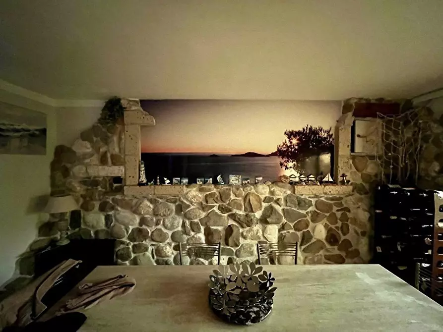 Immagine 34 di Villa in vendita  a Ameglia