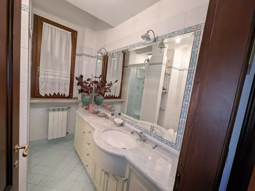 Immagine 69 di Villa in vendita  a Grosseto