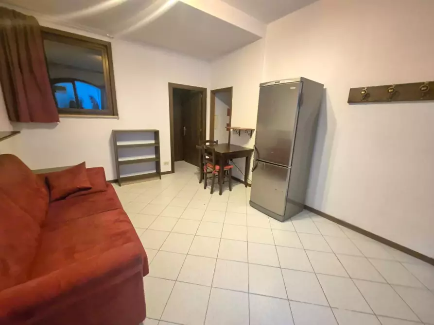 Immagine 11 di Appartamento in vendita  a Siena