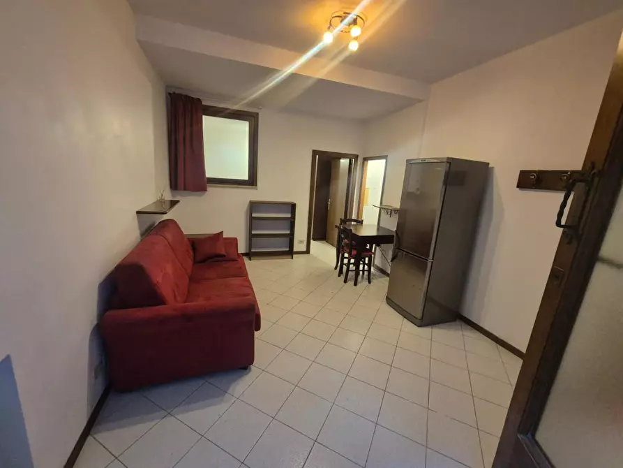 Immagine 1 di Appartamento in vendita  a Siena