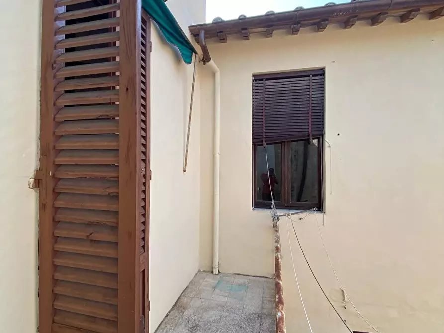 Immagine 26 di Appartamento in vendita  a Siena