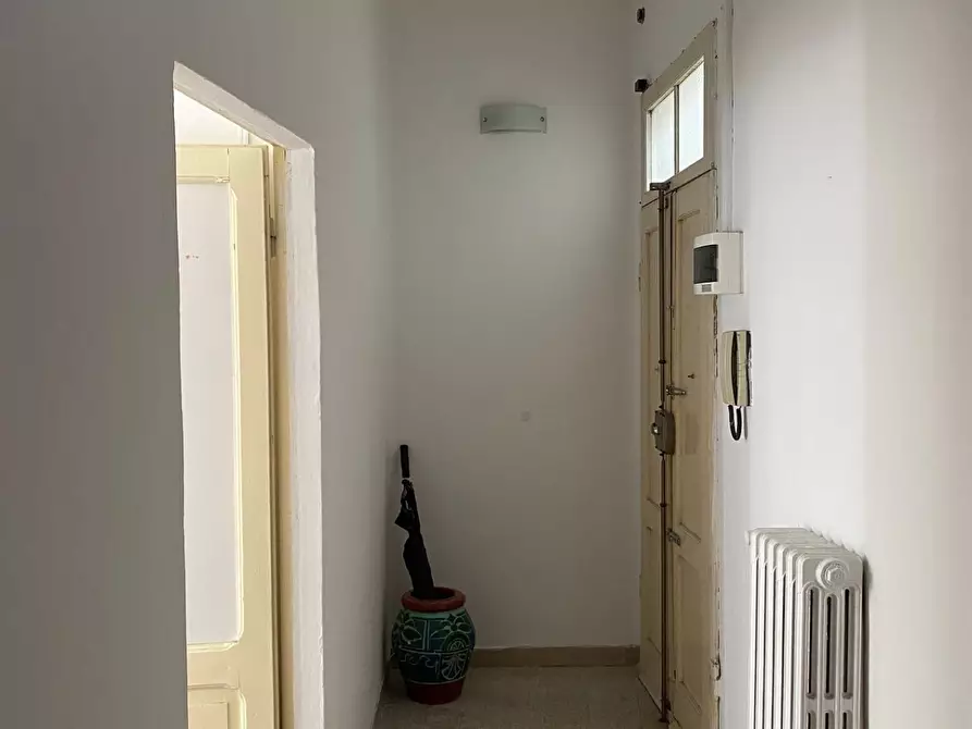 Immagine 2 di Appartamento in vendita  a Siena