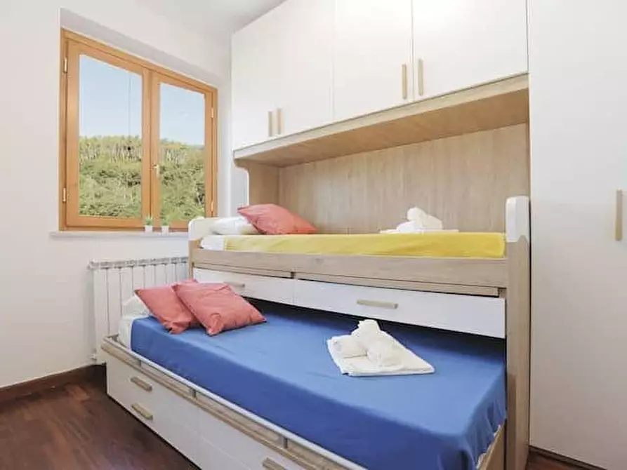 Immagine 15 di Casa indipendente in affitto  a La Spezia