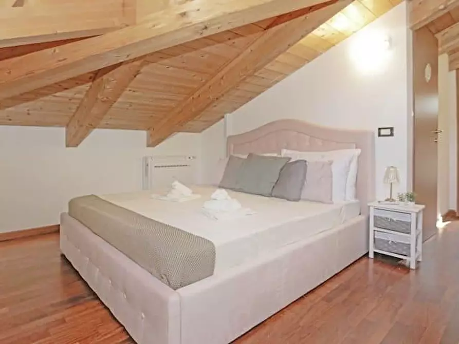 Immagine 20 di Casa indipendente in affitto  a La Spezia