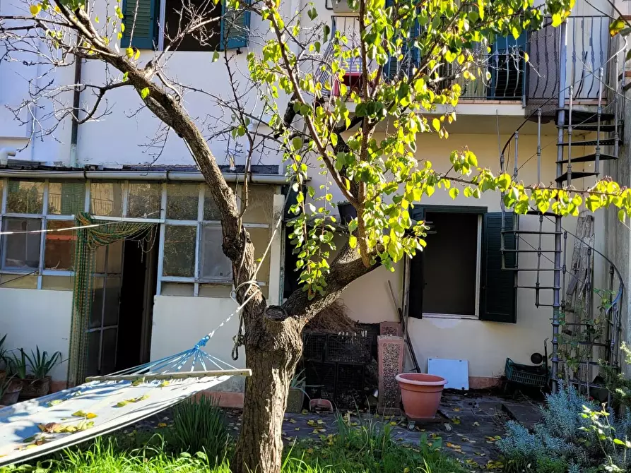 Immagine 13 di Villetta a schiera in vendita  a Empoli