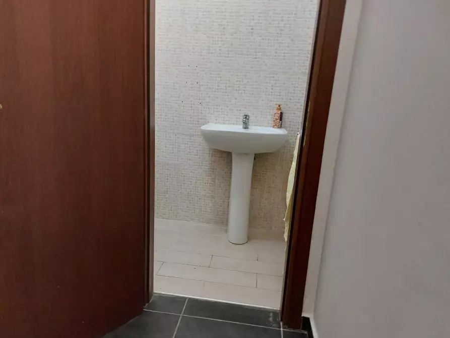 Immagine 2 di Ufficio in vendita  a Santa Croce Sull'arno